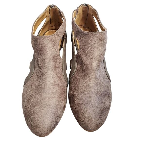 ComfortView Side Cutout Shootie, Size 10 - Picture 2 of 7